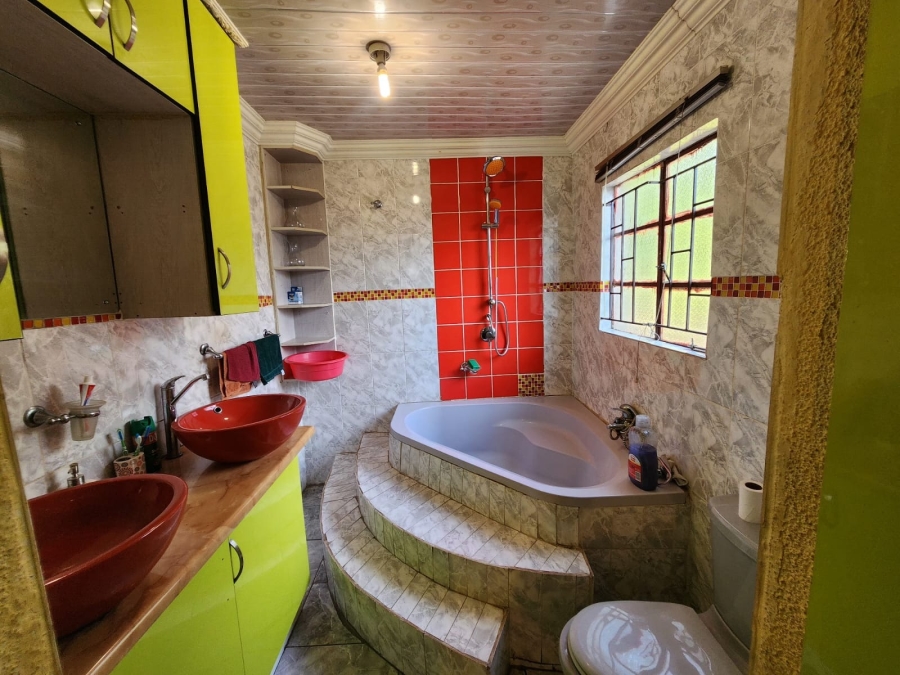3 Bedroom Property for Sale in Tlhabane West North West